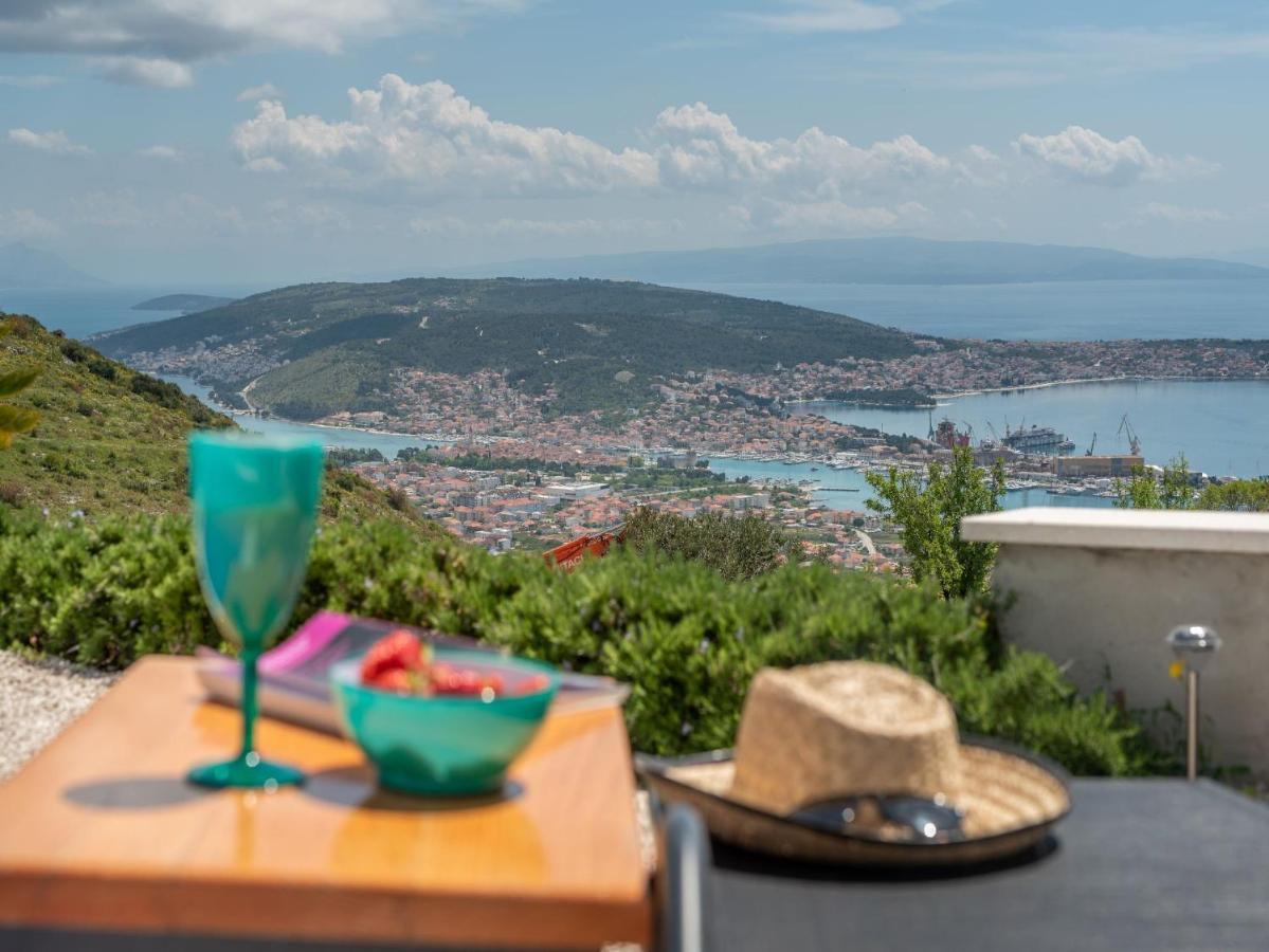 Scenic Sea View,Three Bedroom Villa With Pool Τρογκίρ Εξωτερικό φωτογραφία